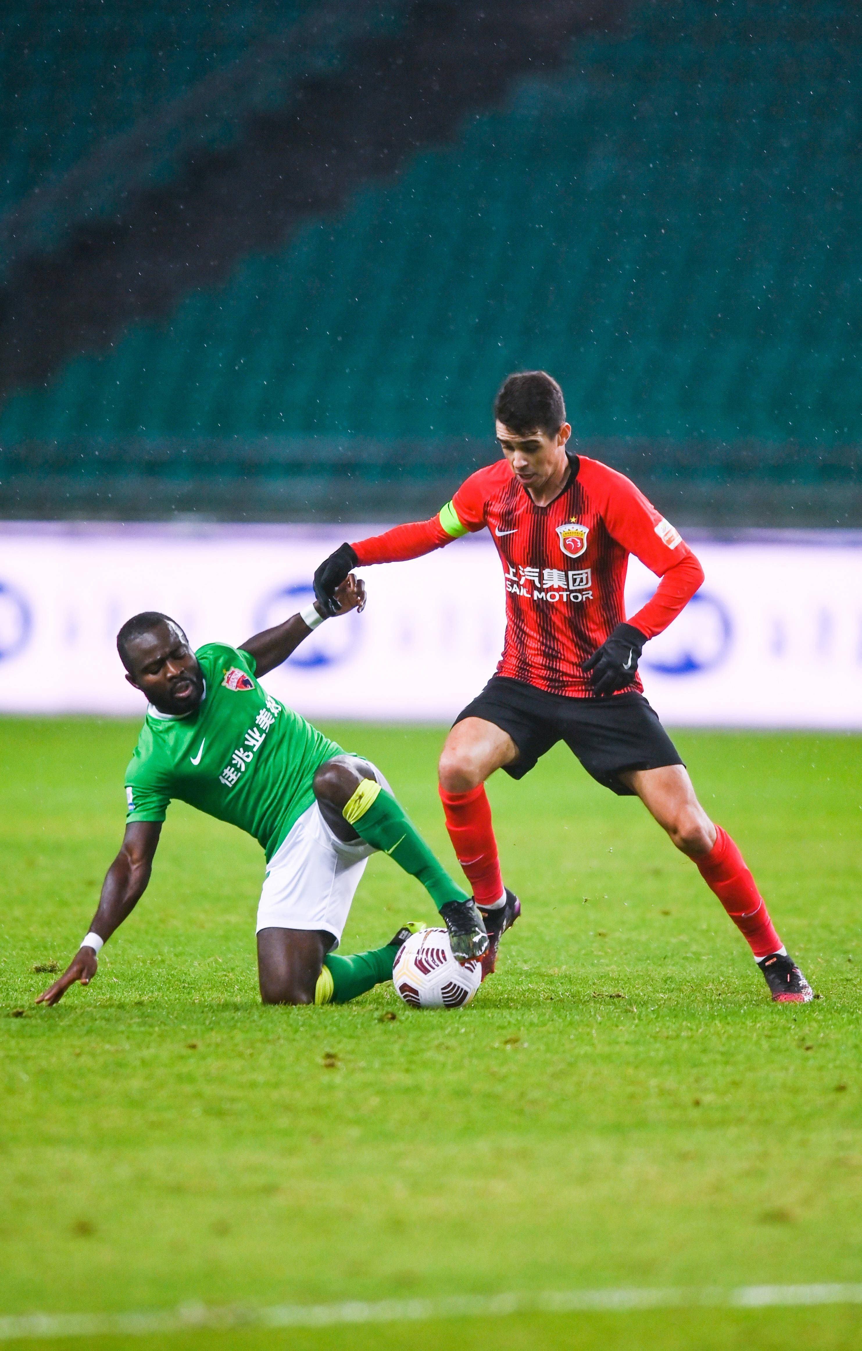 苏亚雷斯 苏亚雷斯